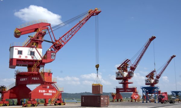 津市港國際集裝箱碼頭正式開航運營